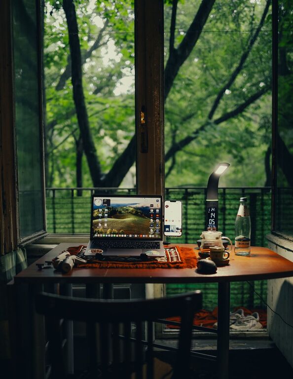 Tips for Creating a Relaxing Home Workspace to Boost Productivity and Wellbeing