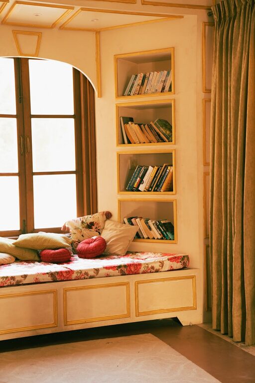 Simple Ways to Create a Cosy Reading Nook in Your Home
